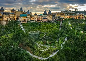 Ba Na Hills, Golden Bridge, and Hoi An Private Day Tour from Da Nang
