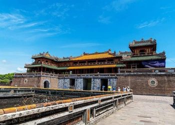 Custom Tour of Hue