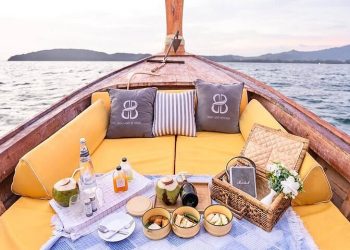 Luxury Longtail Boat