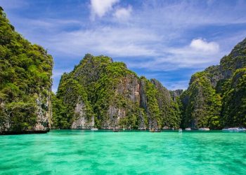 Phi Phi, Maya & Khai Islands Speedboat Tour by PNT from Phuket