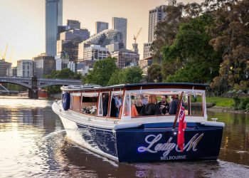 1.5-Hour Small-Group Sunset Sightseeing Cruise on Yarra River