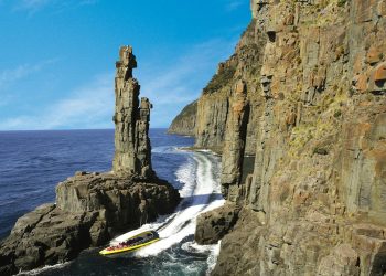 Bruny Island Wilderness Cruise