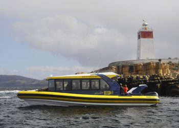 2.5-Hour Iron Pot Cruise from Hobart Waterfront